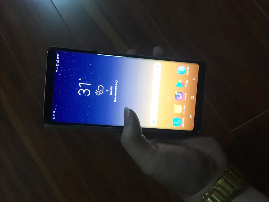 Khách hàng review Điện thoại Samsung Galaxy Note 8 5