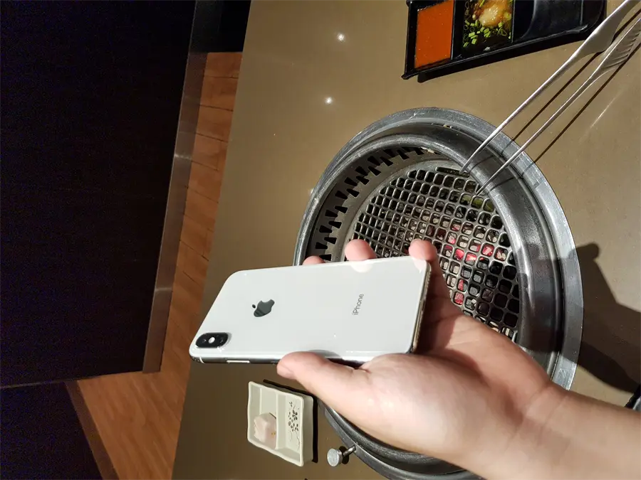 Khách hàng review Điện thoại iPhone X 256GB 2