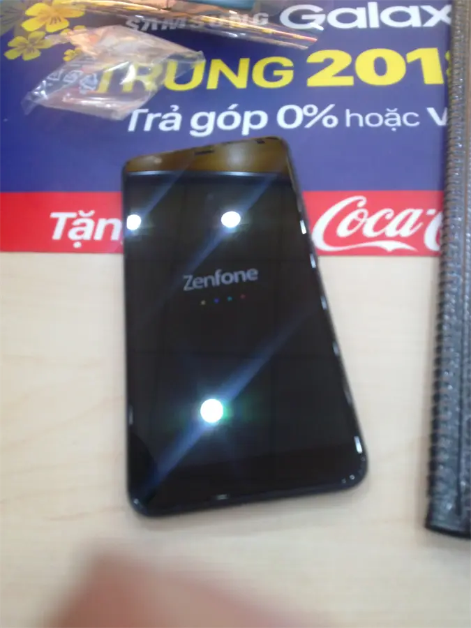 Khách hàng review Điện thoại ASUS Zenfone Max Plus M1 - ZB570TL 1