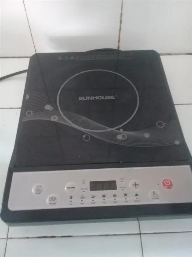 Khách hàng review Bếp từ Sunhouse SHD6149 11