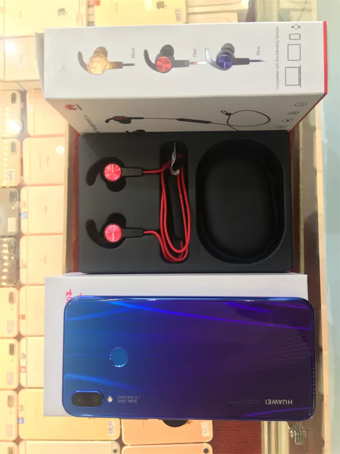 Khách hàng review Điện thoại Huawei Nova 3i 15