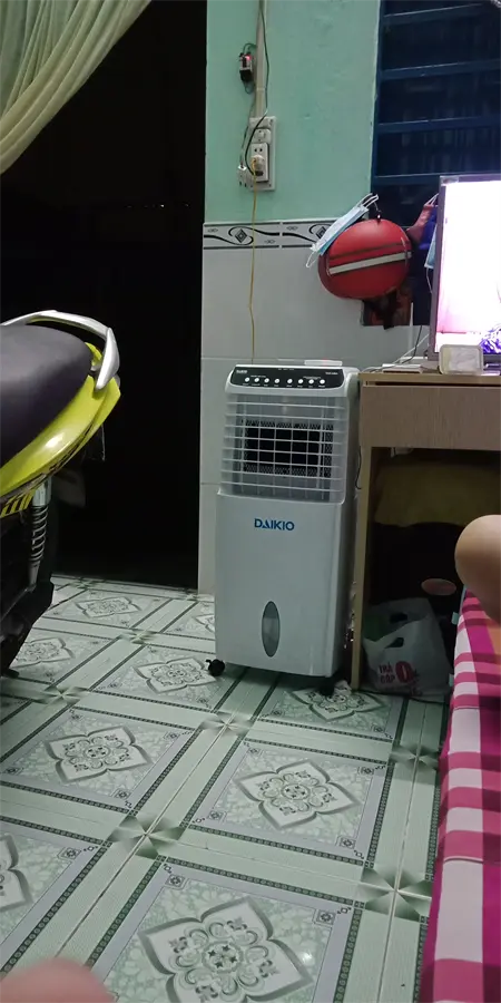 Khách hàng review Quạt điều hòa Daikio DKA-800A 100W 3