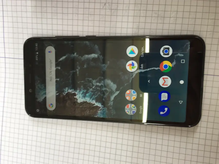 Khách hàng review Điện thoại Xiaomi Mi A2 5