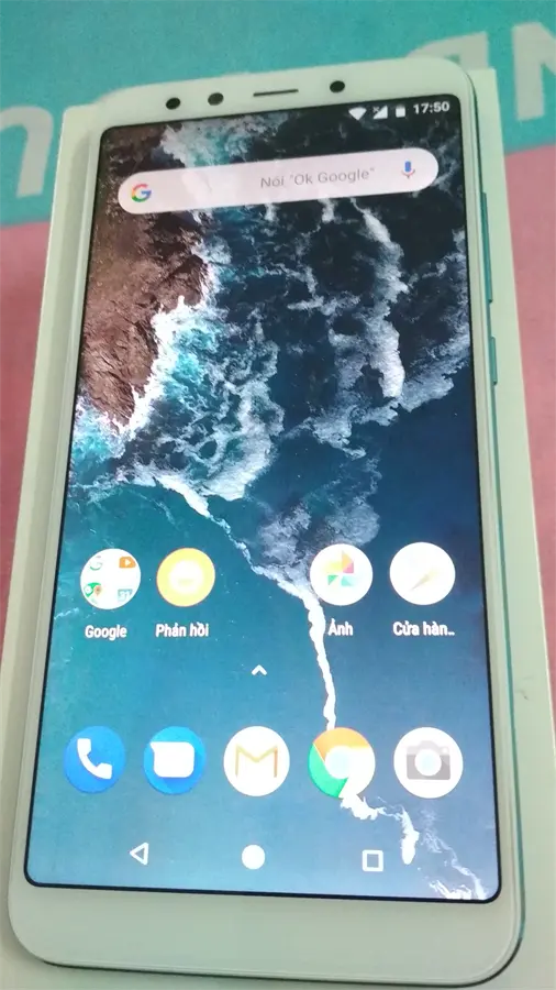 Khách hàng review Điện thoại Xiaomi Mi A2 3