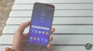 Khách hàng review Điện thoại Samsung Galaxy J8 8