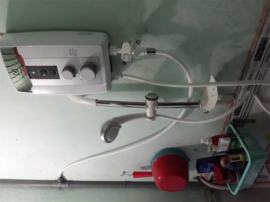 hách hàng review Máy nước nóng Electrolux EWE351HB-DWS2 3500W 6