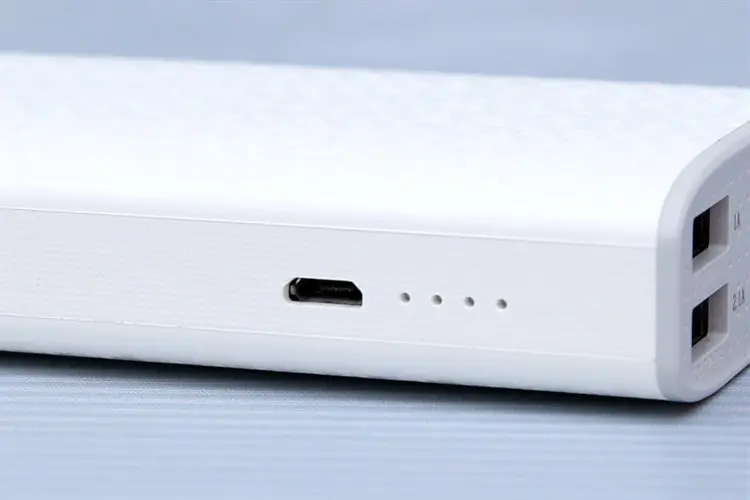 Khách hàng review Pin sạc dự phòng 10.000 mAh eSaver Safari 5 1