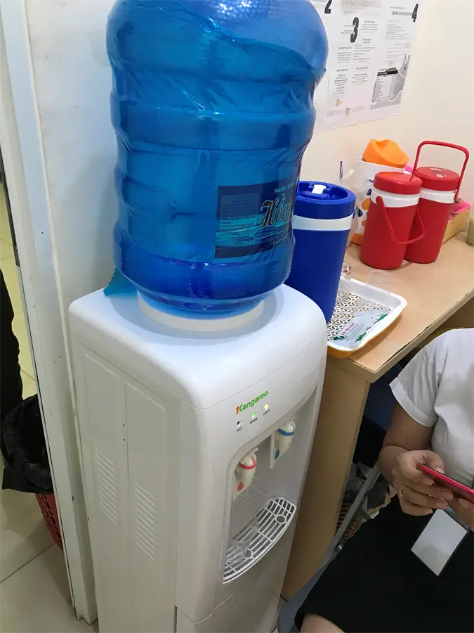 Khách hàng review Cây nước nóng lạnh Kangaroo KG3331 565W 4