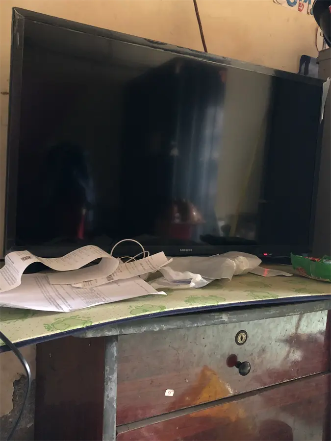 Khách hàng review Smart Tivi Samsung 32 inch UA32N4300 96