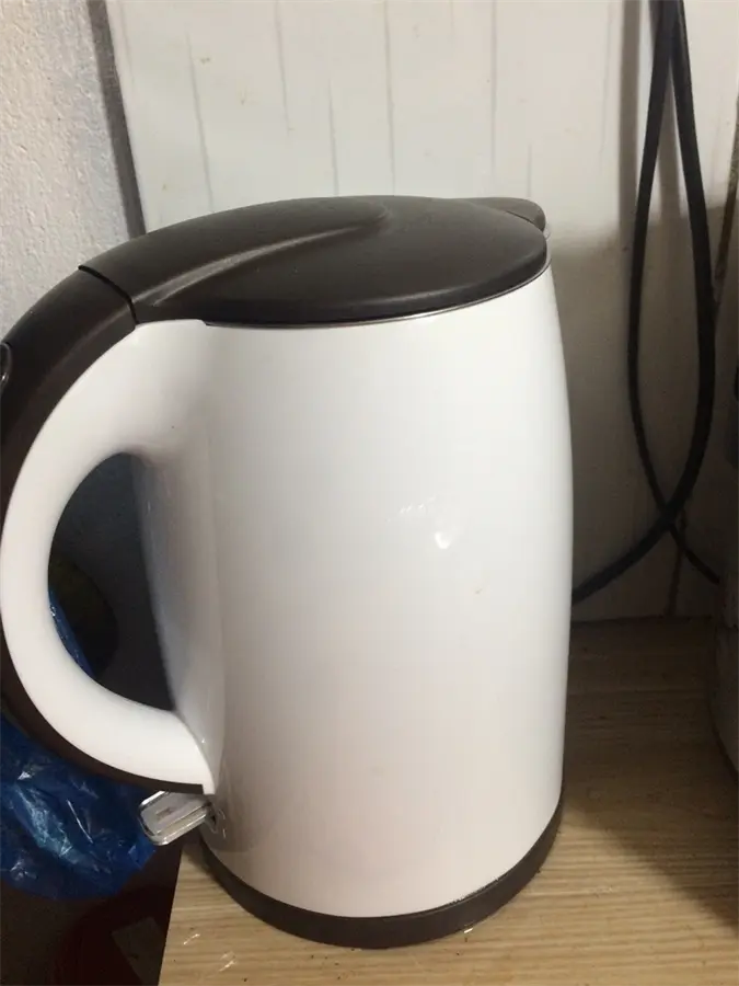 Khách hàng review Bình đun siêu tốc Midea 1.5 lít MK-15D 4