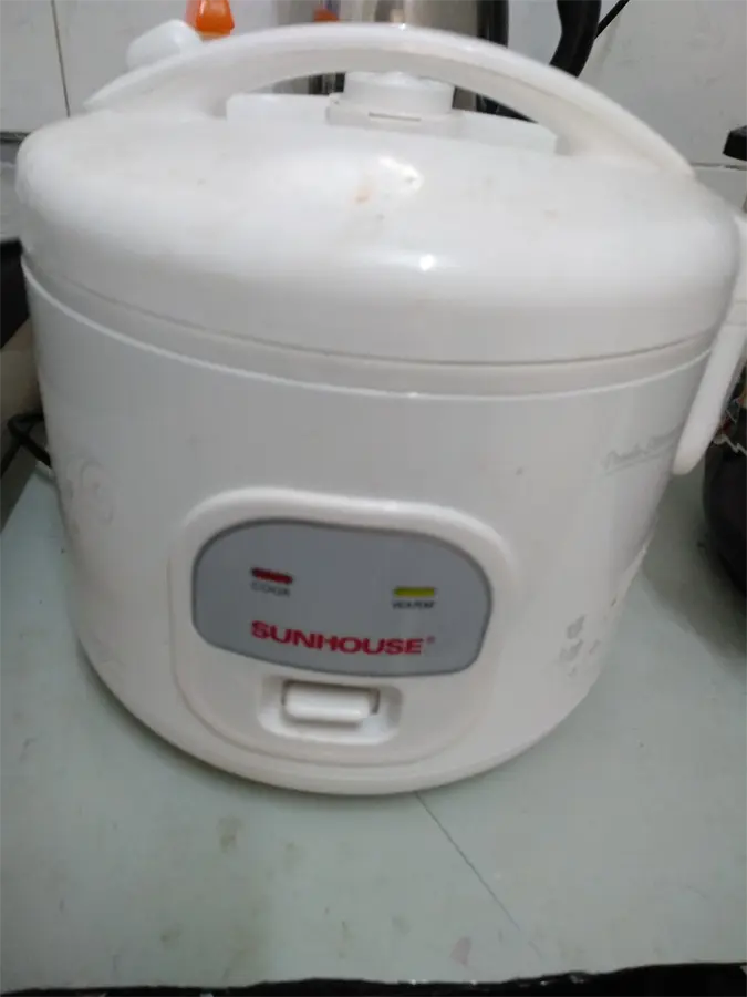 Khách hàng review Nồi cơm điện Sunhouse 1.2 lít SHD8210 1