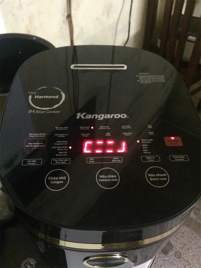 Khách hàng review Nồi cơm cao tần Kangaroo 1.8 lít KG599N 49