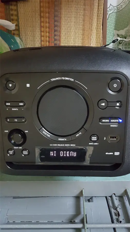 Khách hàng review Dàn âm thanh Hifi Sony MHC-V11 1
