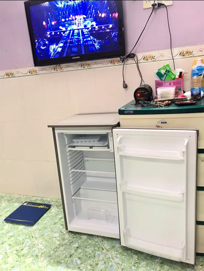 Khách hàng review Tủ lạnh Beko 90 lít RS9050P 45