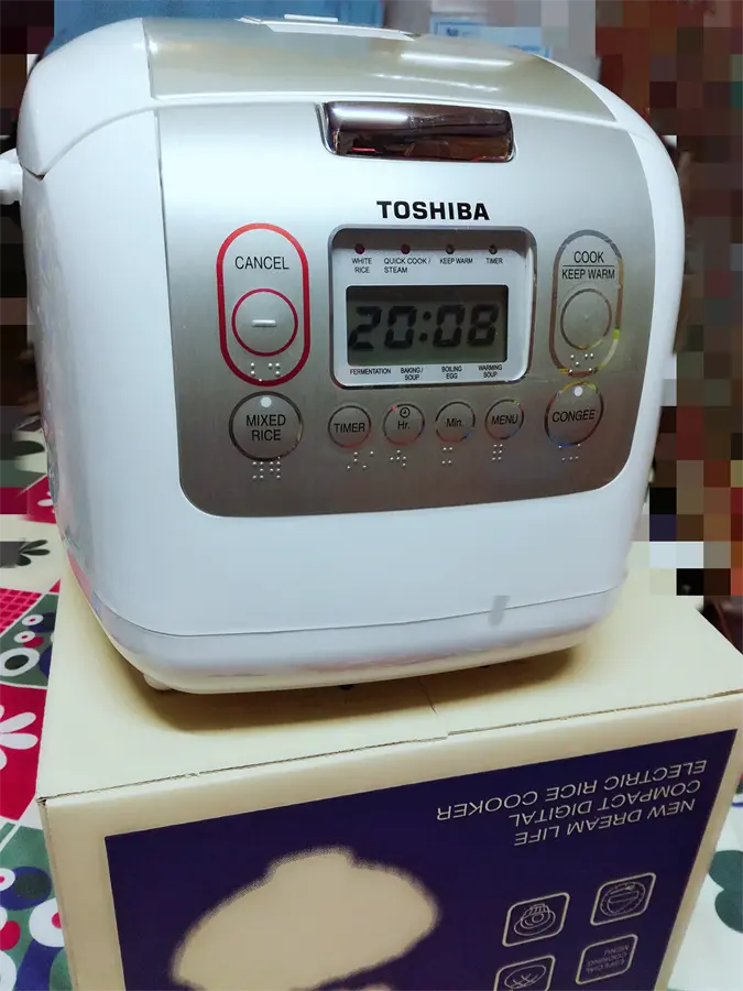 Khách hàng review Nồi cơm điện tử Toshiba 1.8 lít RC-18NMFVN(WT) 50