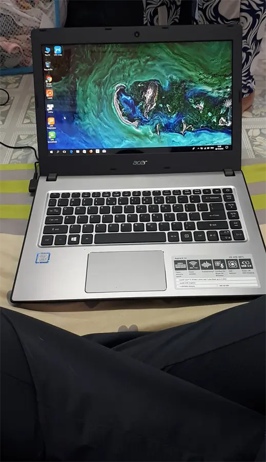 Khách hàng review Laptop Acer Aspire E5 476 i3 8130U/4GB/500GB/Win10 (NX.GWTSV.002) 1