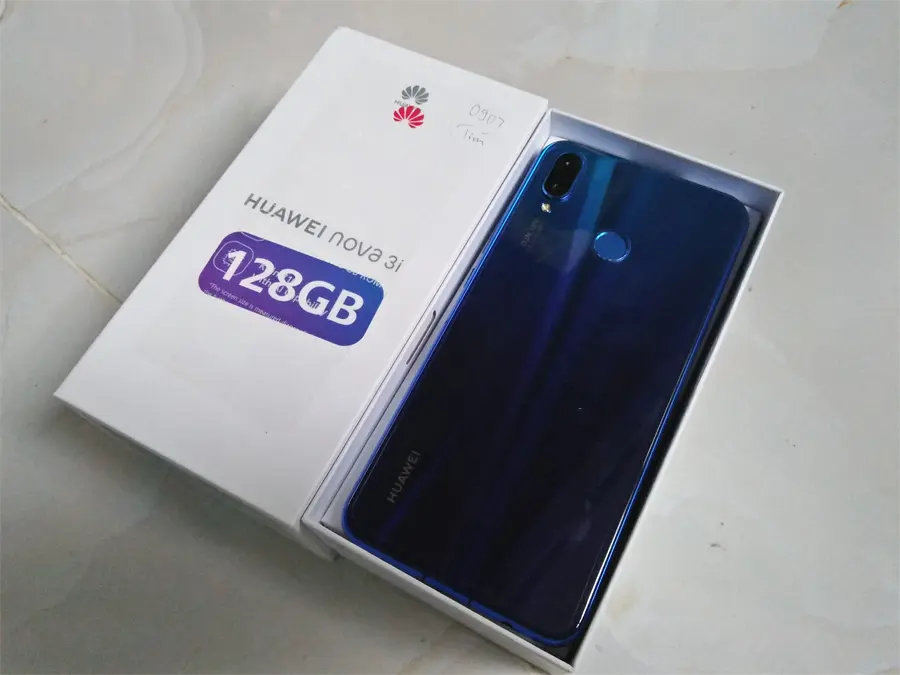Khách hàng review Điện thoại Huawei Nova 3i 12