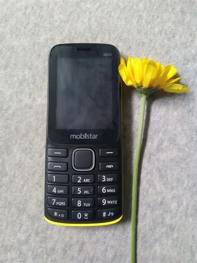 Khách hàng review Điện thoại Mobiistar B249 1