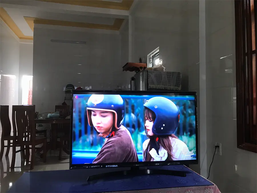 Khách hàng review Smart Tivi LG 4K 43 inch 43UK6340PTF 35