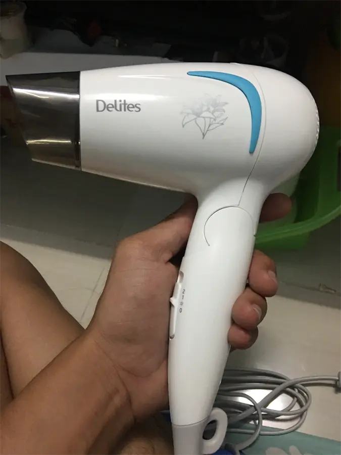 Khách hàng review Máy sấy tóc 1200W Delites MST02 27