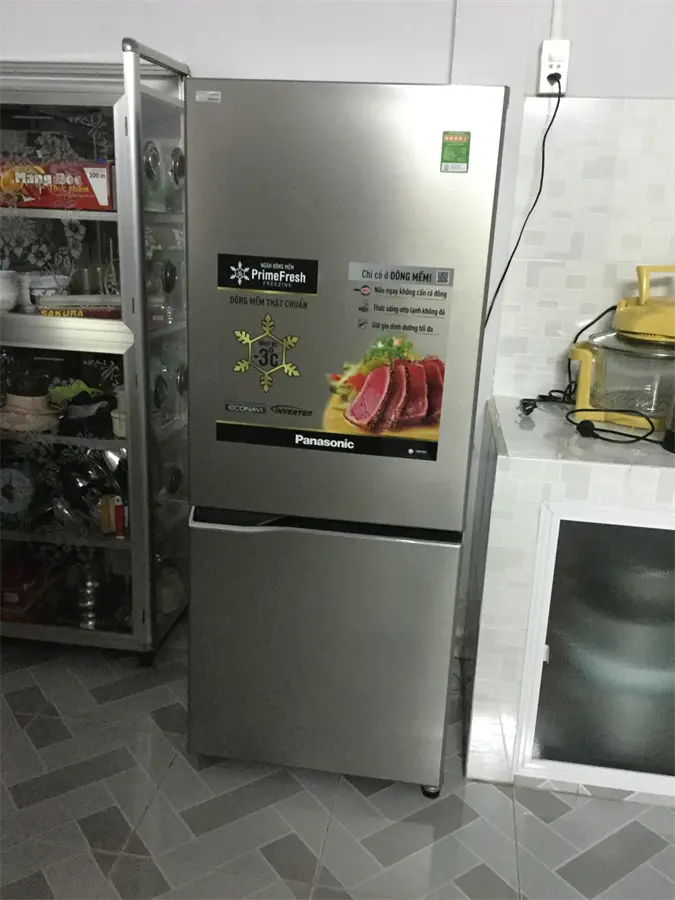 Khách hàng review Tủ lạnh Panasonic Inverter 255 lít NR-BV289QSVN 1