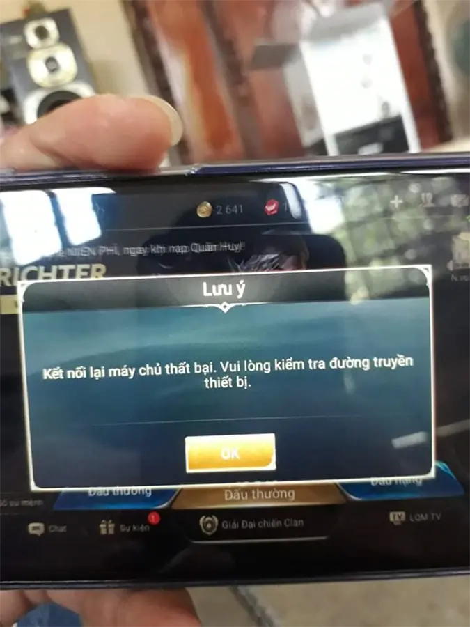 Khách hàng review Điện thoại Samsung Galaxy A7 (2018) 21