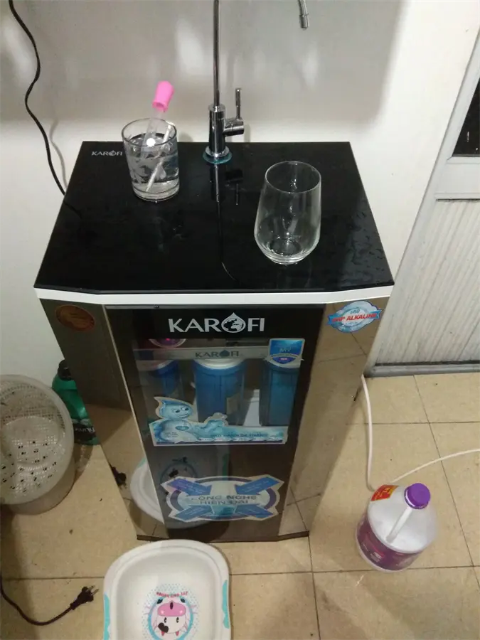Khách hàng review Máy lọc nước RO Karofi KSI80-A 8 lõi 25
