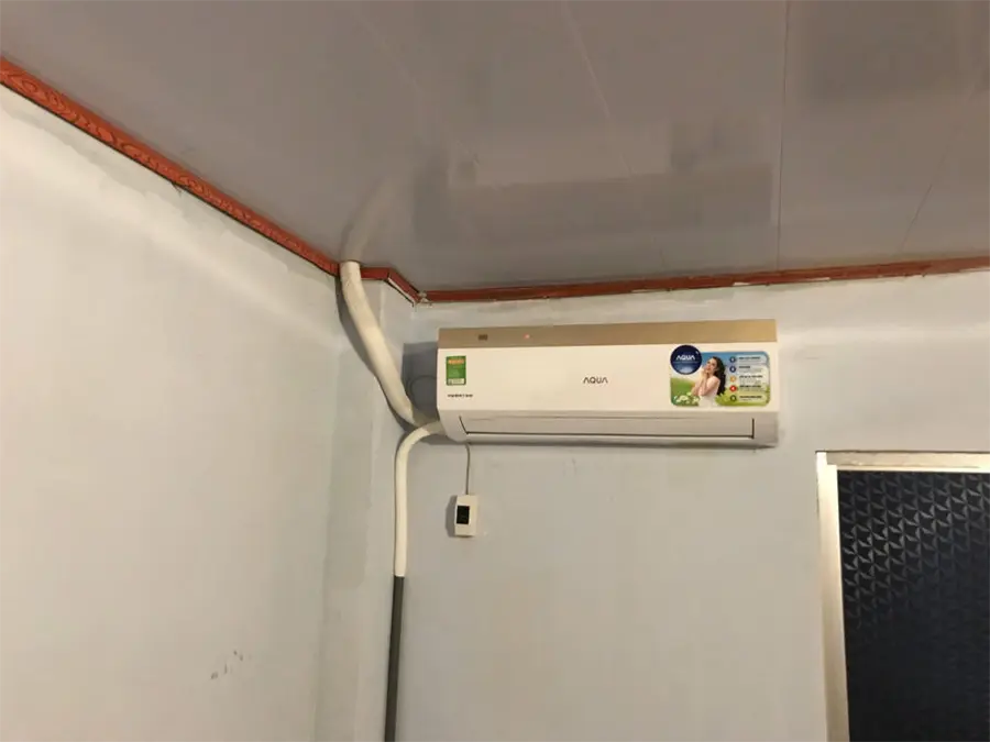 Khách hàng review Máy lạnh Aqua Inverter 1 HP AQA-KCRV9VKS 2