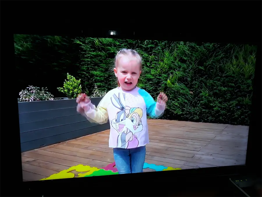 Khách hàng review Smart Tivi Sharp 40 inch LC-40SA5500X 8