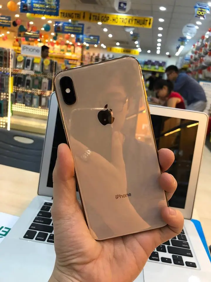 Khách hàng review Điện thoại iPhone Xs Max 256GB 2