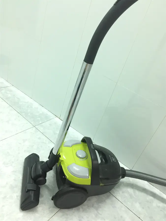 Khách hàng review Máy hút bụi dạng hộp Electrolux Z1231 13