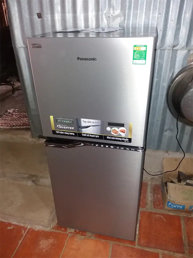 Khách hàng review Tủ lạnh Panasonic Inverter 152 lít NR-BA178PSV1 4