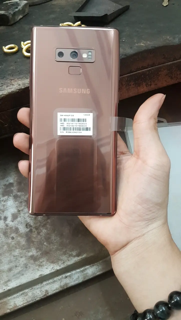 Khách hàng review Điện thoại Samsung Galaxy Note 9 5