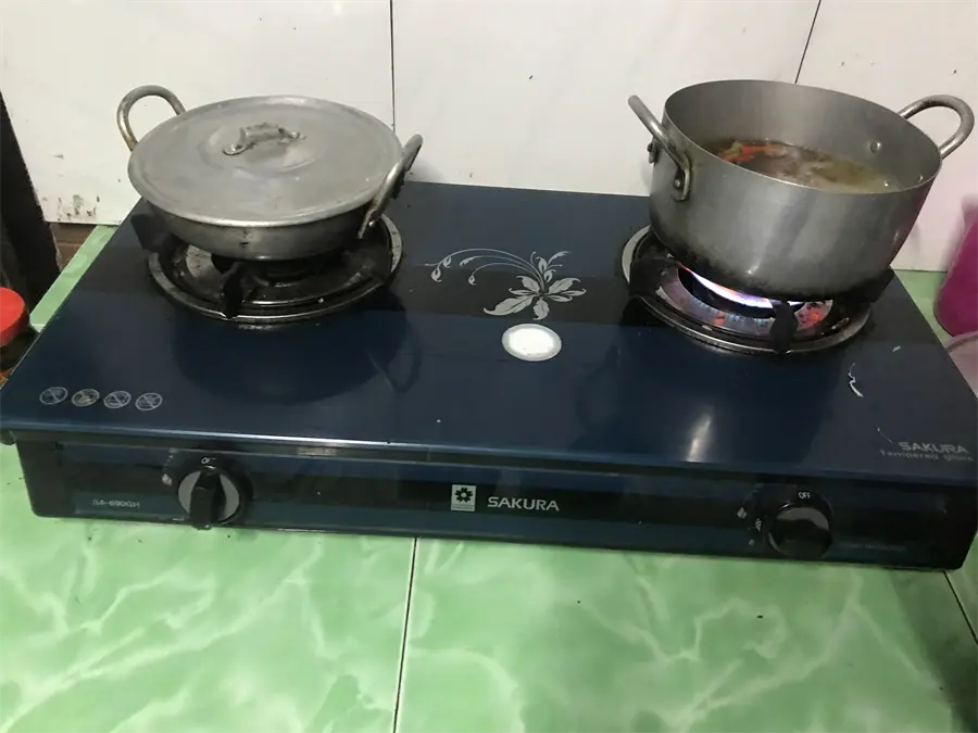 Khách hàng review Bếp ga đôi Sakura SA-690GH 8