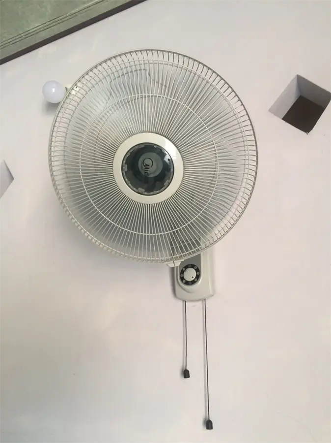 Khách hàng review Quạt treo tường Midea 3 cánh FW40-6H 55W 8