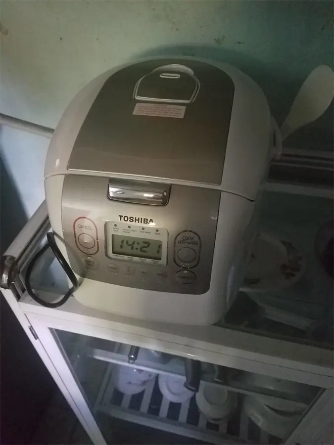 Khách hàng review Nồi cơm điện tử Toshiba 1.8 lít RC-18NMFVN(WT) 48