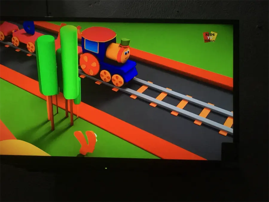 Khách hàng review Smart Tivi Sony 32 inch KDL-32W600D 116