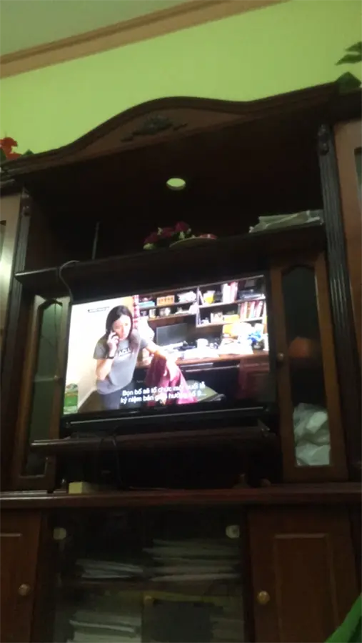 Khách hàng review Smart Tivi Sharp HD 32 inch LC-32SA4500X 4