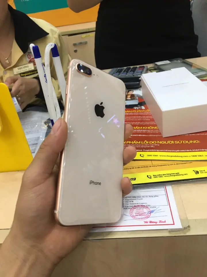 Khách hàng review Điện thoại iPhone 8 Plus 64GB 4