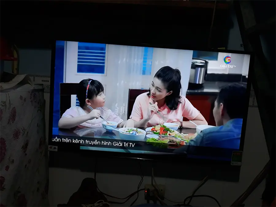 Khách hàng review Smart Tivi Sony 40 inch KDL-40W650D 41