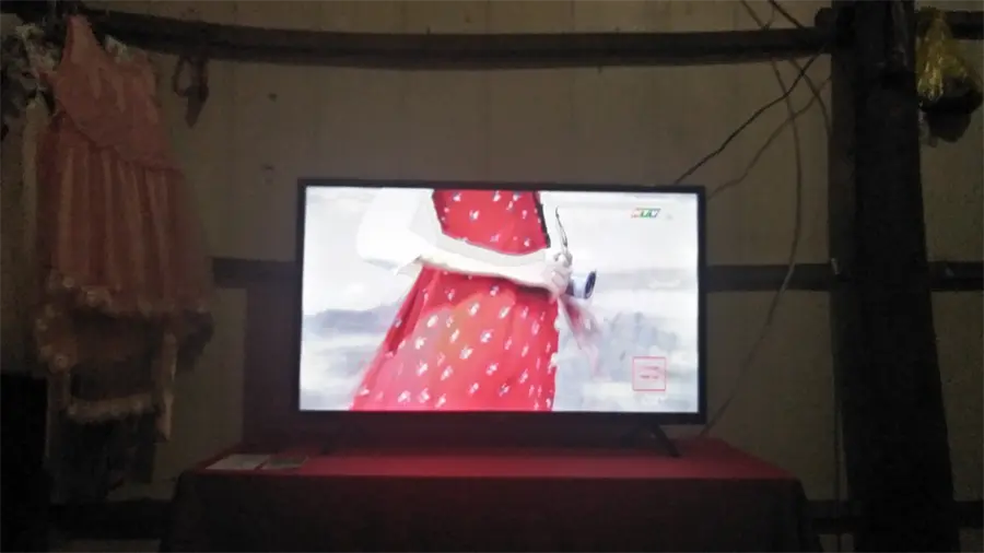 Khách hàng review Tivi TCL 32 inch L32D3000 9