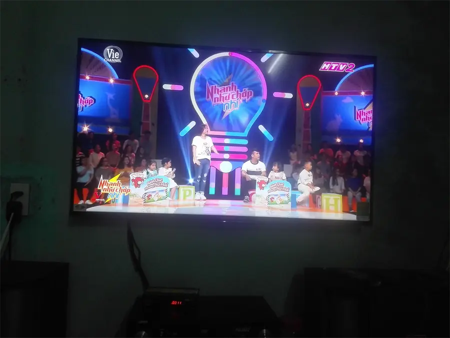 Khách hàng review Smart Tivi Samsung 4K 43 inch UA43MU6100 2