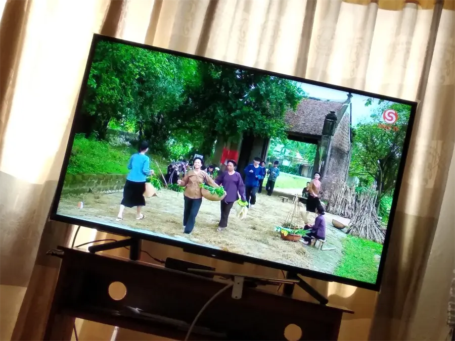 Khách hàng review Smart Tivi Sony 43 inch KDL-43W660F 137