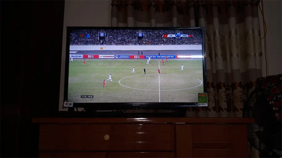 Khách hàng review Smart Tivi Sony 32 inch KDL-32W600D 96