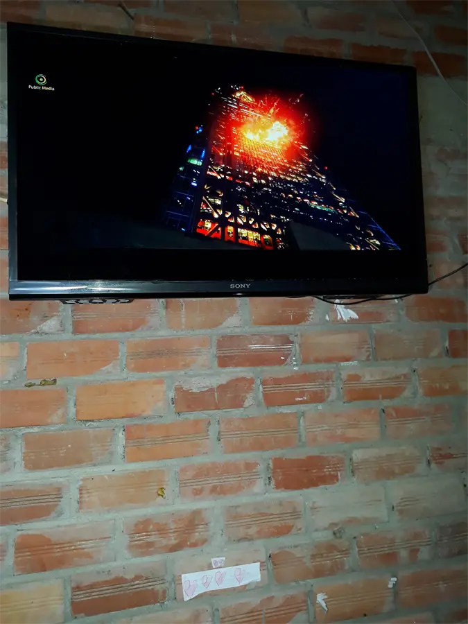 Khách hàng review Smart Tivi Sony 32 inch KDL-32W610F 35