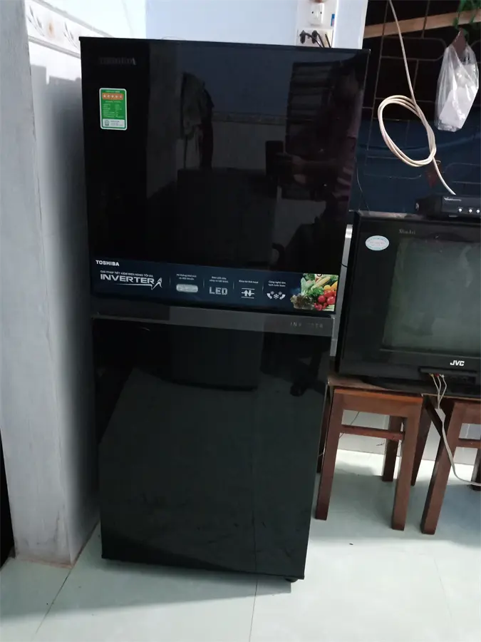Khách hàng review Tủ lạnh Toshiba Inverter 171 lít GR-M21VUZ1 UKK 5
