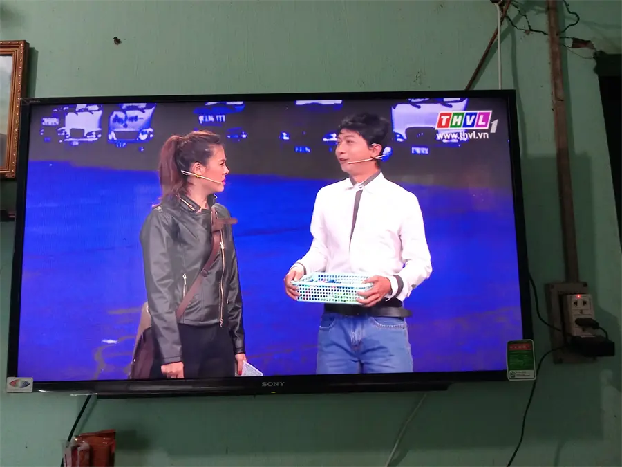 Khách hàng review Smart Tivi Sony 40 inch KDL-40W650D 28