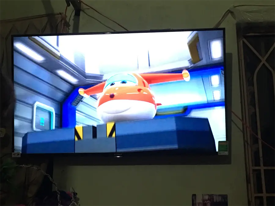 Khách hàng review Android Tivi Sony 4K 49 inch KD-49X8000E 30