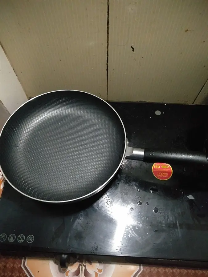 Khách hàng review Chảo nhôm chống dính 24 cm Happycook NSF24CRL 1