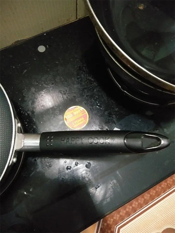 Khách hàng review Chảo nhôm chống dính 24 cm Happycook NSF24CRL 2